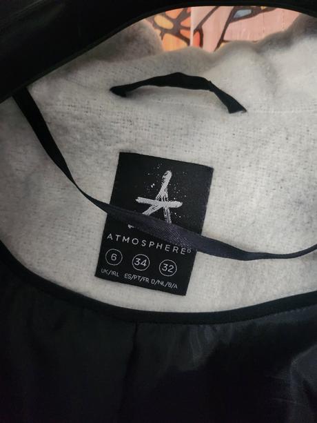 Krásny kabát s kvetmi, atmosphere,s