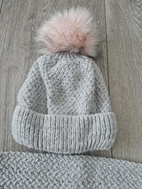 Čiapka detská a nakrčník, 110