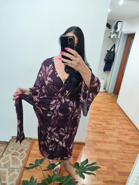 Fialové šaty, xxxl