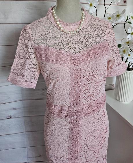 Krásne čipkové šaty, reserved,40