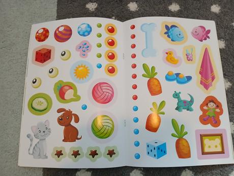 Pracovny zosit s nalepkami - farby,