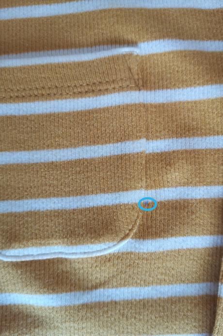 Medovo-žlté pasikavé tričko s náprsným vreckom, f&f,116