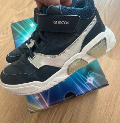 Geox blikajúce  tenisky 32, geox,32