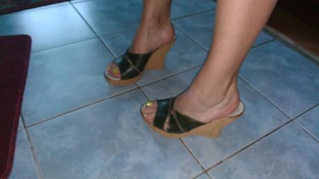 Šlapky na vysokom opätku, 39