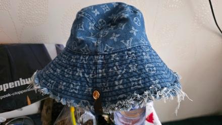 Rifkovy klobuk  damsky uni, louis vuitton,xl
