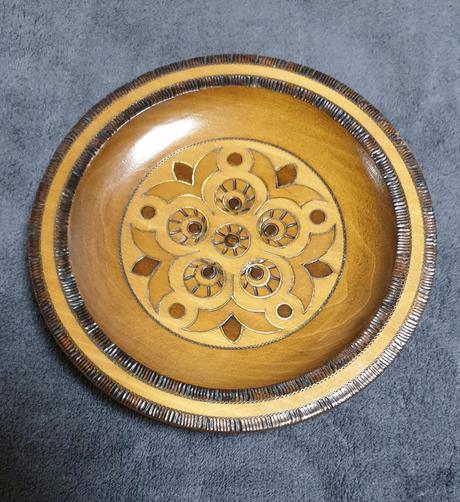 Drevený tanier, 