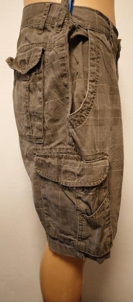 Pánske hnedé kraťasy, c&a, obvod pása 90 cm, c&a