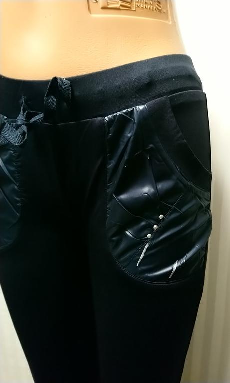 Dámske elastické čierne tepláky, landl, l, l