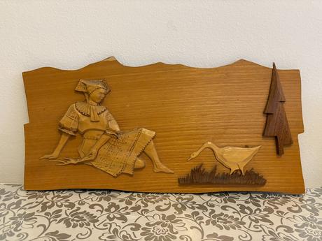 Drevená dekorácia na zavesenie, 