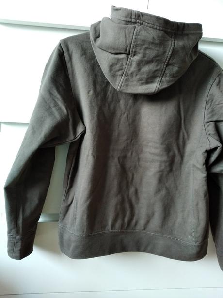 Mikina s kapucňou, 134