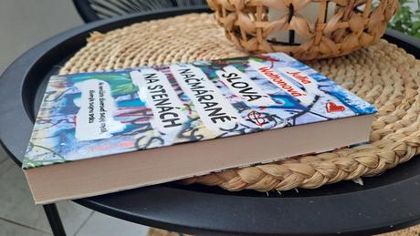 Slová načmárané na stenách, 