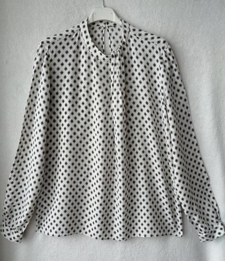 Pekná pohodlná blúzka od zary, zara,38