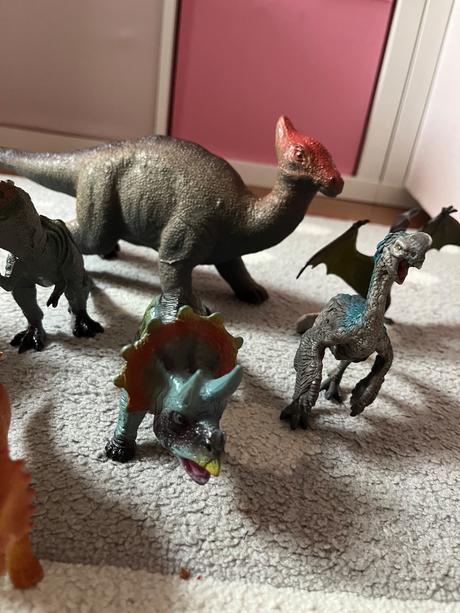 Mix 12ks dinosaurov,