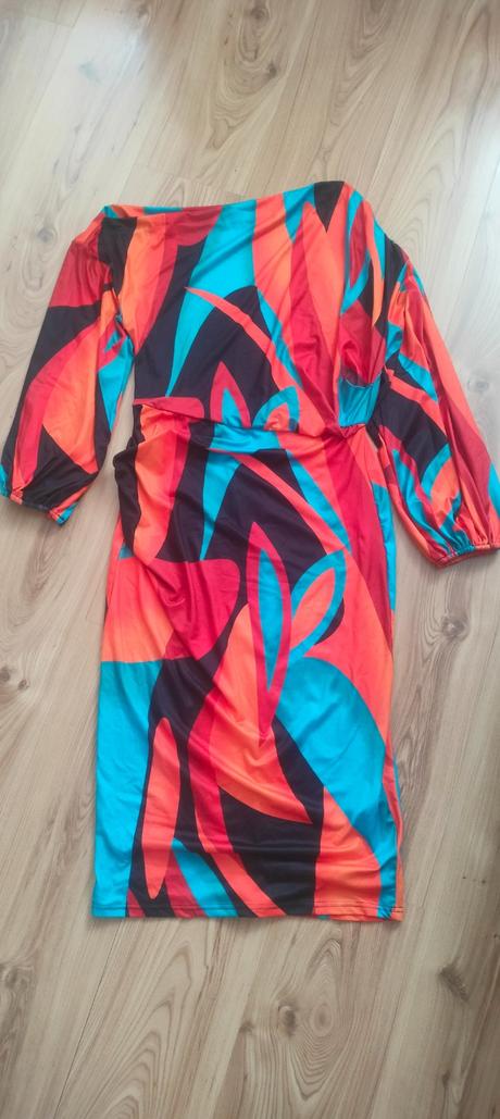 Dámske spoločenské šaty, l