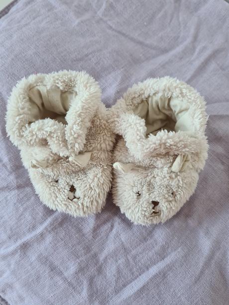 Capačky, lindex,<17