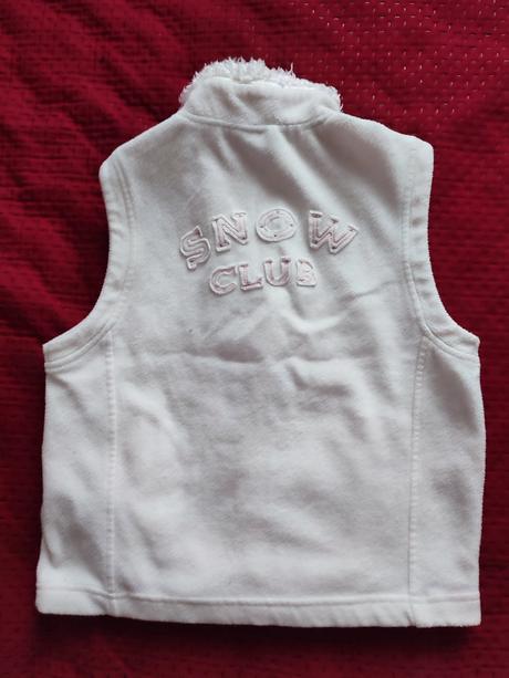 Vesta dievčenská s vločkou, 128