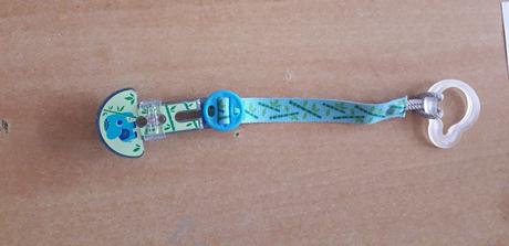 Retiazka na cumlík, mam