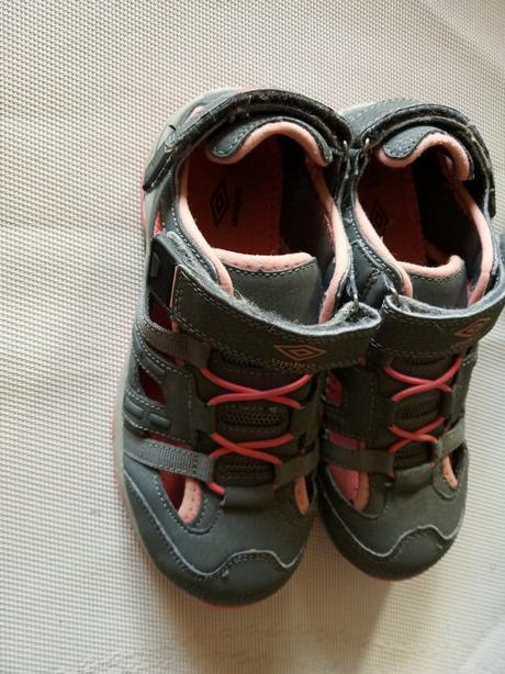 Športové sandále, umbro,34