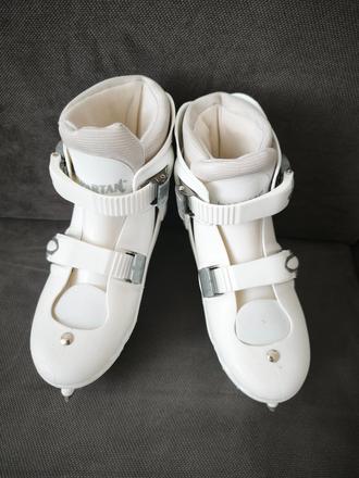 Korčule na ľad 32-35, 32