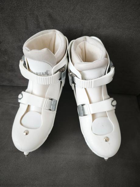 Korčule na ľad 32-35, 32