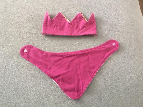 Korunka a nákrčník, 80