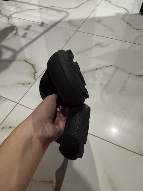 Čierne šľapky 40, primark,40