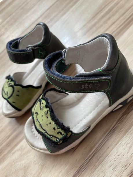 Sandále, d.d.step,22