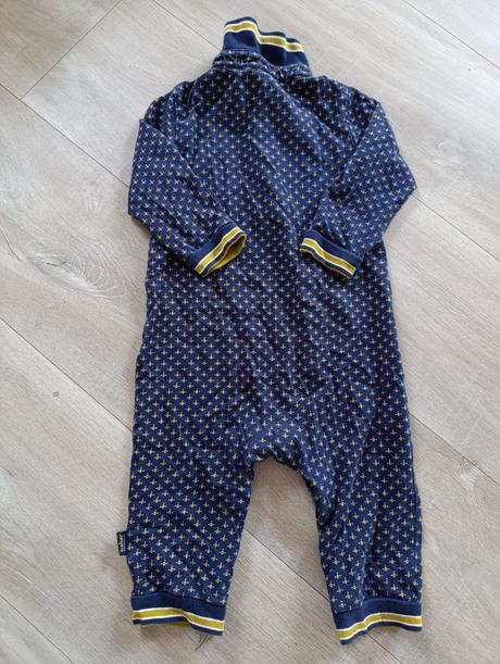 Chlapčenské pyžamo, 80