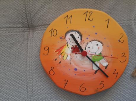 Hodinky-ručná práca., 