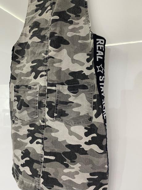 Dievčenská riflová sukňa na traky velk.146/152, 146