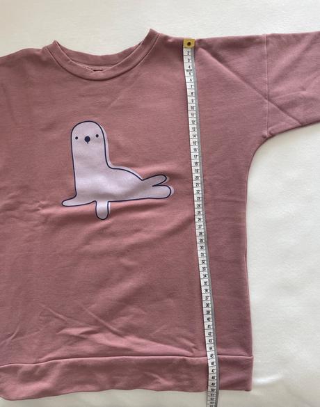 Lemur svietiaca mikina, 122