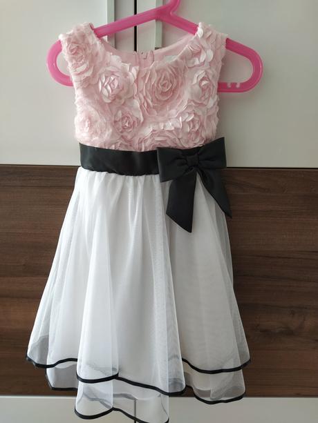 Nádherné šaty, 110