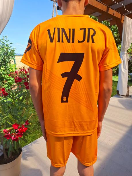 Futbalový dres vinicius, 134