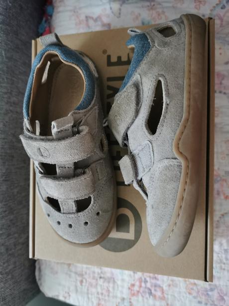 Blifestyle sandále, 28