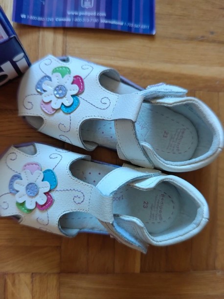 Pediped celokozene kvalitne dievcenske sandalky 23, pediped,23
