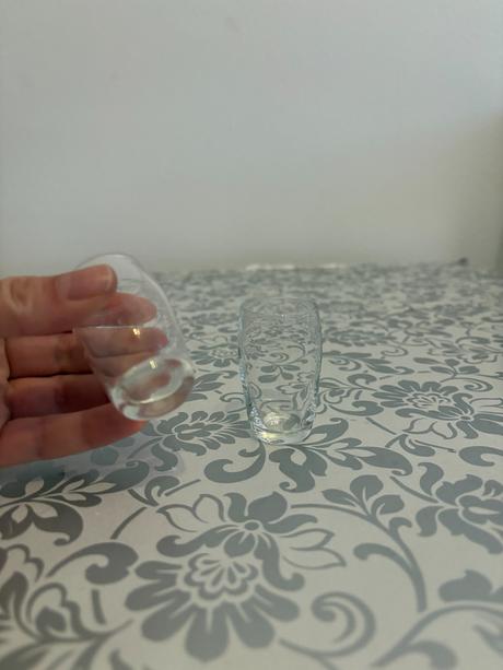 Dva štamperlíky sklo, 