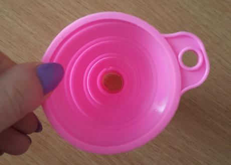 Silikónový lievik malý,