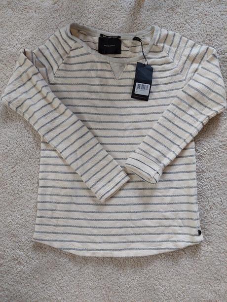 Tričká, pulóvre, svetre, rôzne značky, s