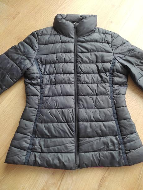 Čierna krátka bunda, s