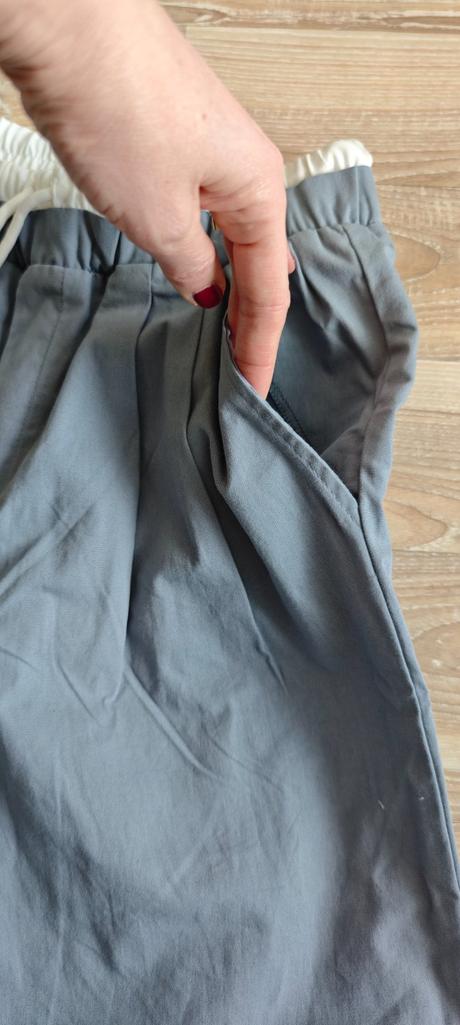 Bavlnené nohavice rovného strihu, reserved,158