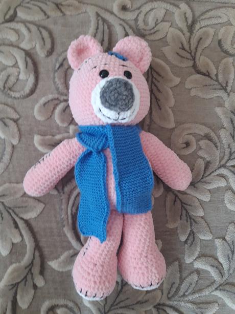 Háčkovaní mackovia, 