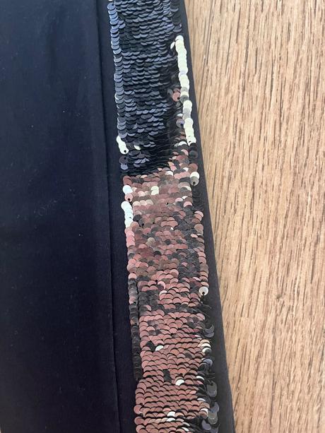 Leginy s otočnými flitrami na boku, lindex,158