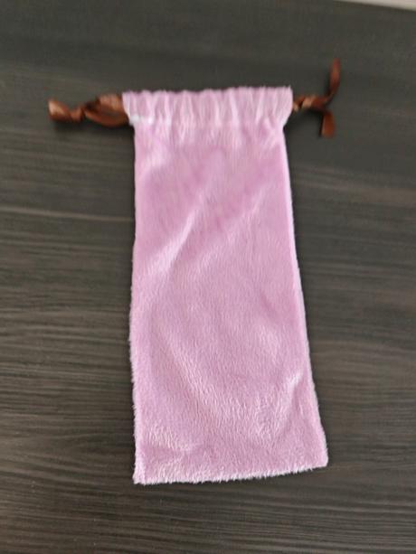 Tenký obal na okuliare, 