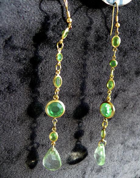 Náusnice dlhé zelené, 