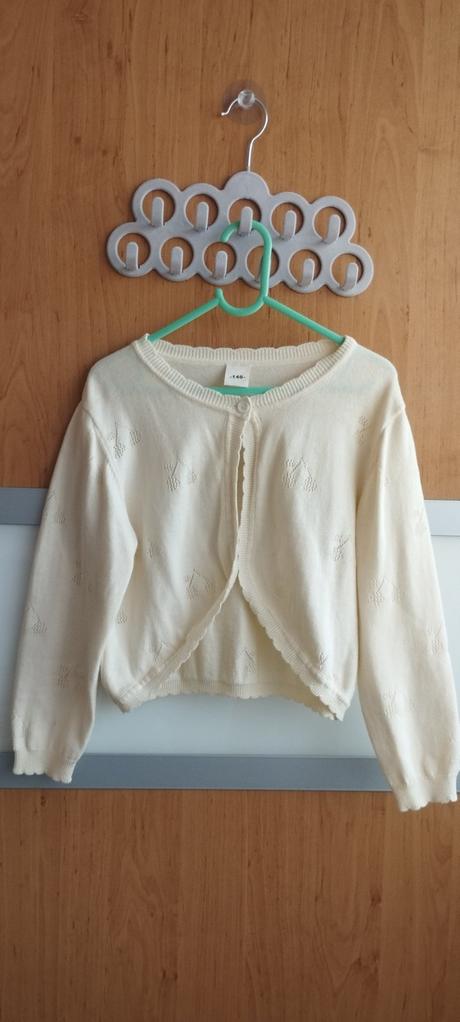 Krásne čerešničkové bolerko, 140