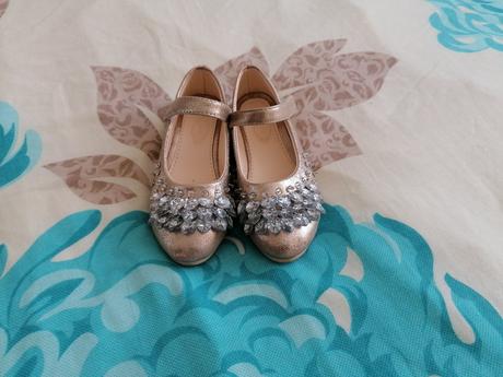 Slávnostné topánky, 30