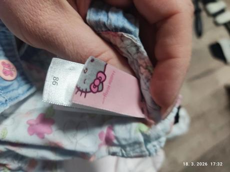 Balík oblečenia, 68–80