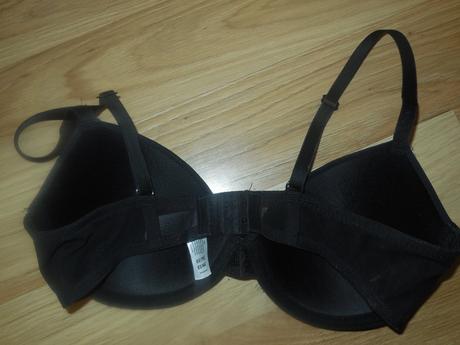 Čierna podprsenka, 75c