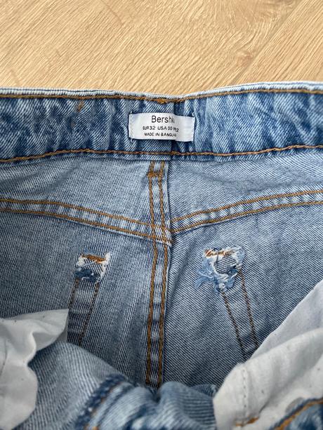 Mom jeans, bershka,32