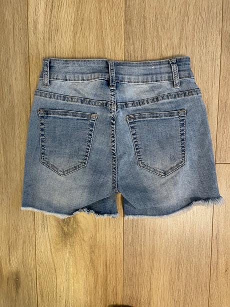 Elasticke riflove kraťasy, 26